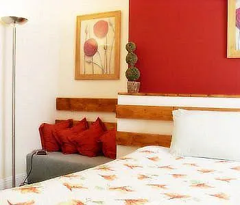 Hotel Flyover Bed And Breakfast Dublin