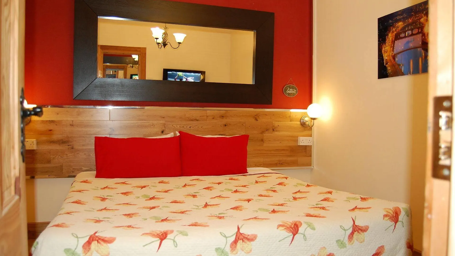 Flyover Bed And Breakfast Dublin Hotel